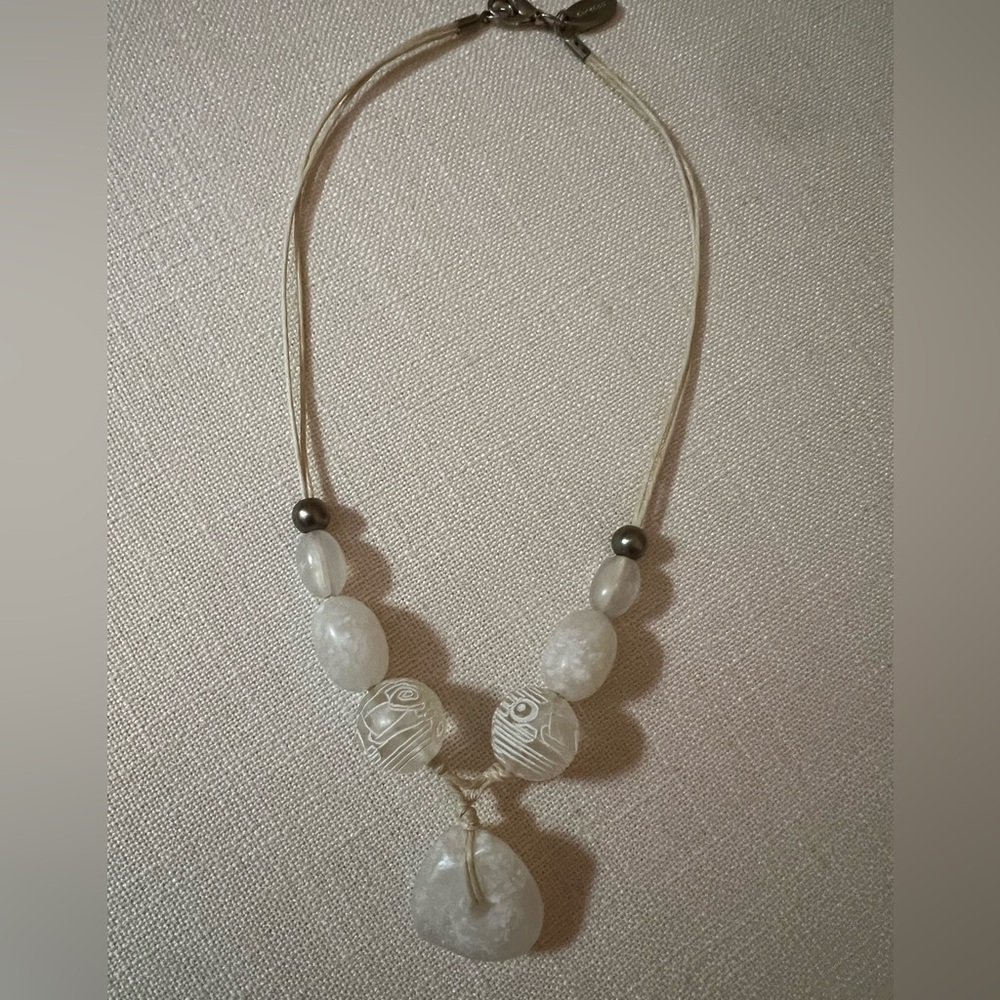 💍 Elegant White Carved Beaded Necklace